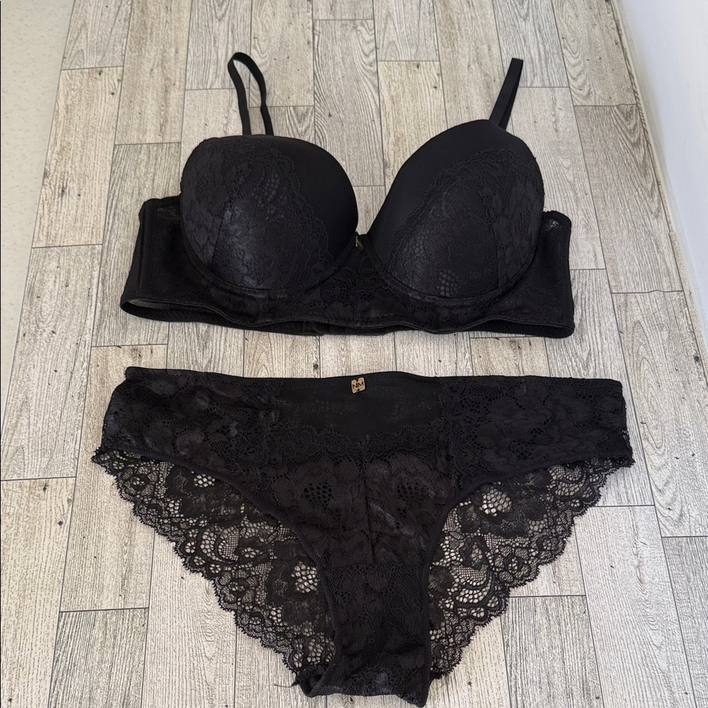 NWOT Nicole Miller Black Lace Push-Up Bra & Bikini Set